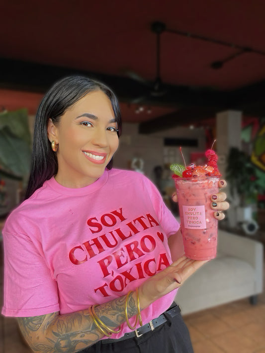 Soy Chulita Pero Tóxica Tee